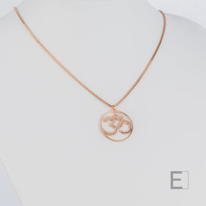 Halskette Zeichen Ohm