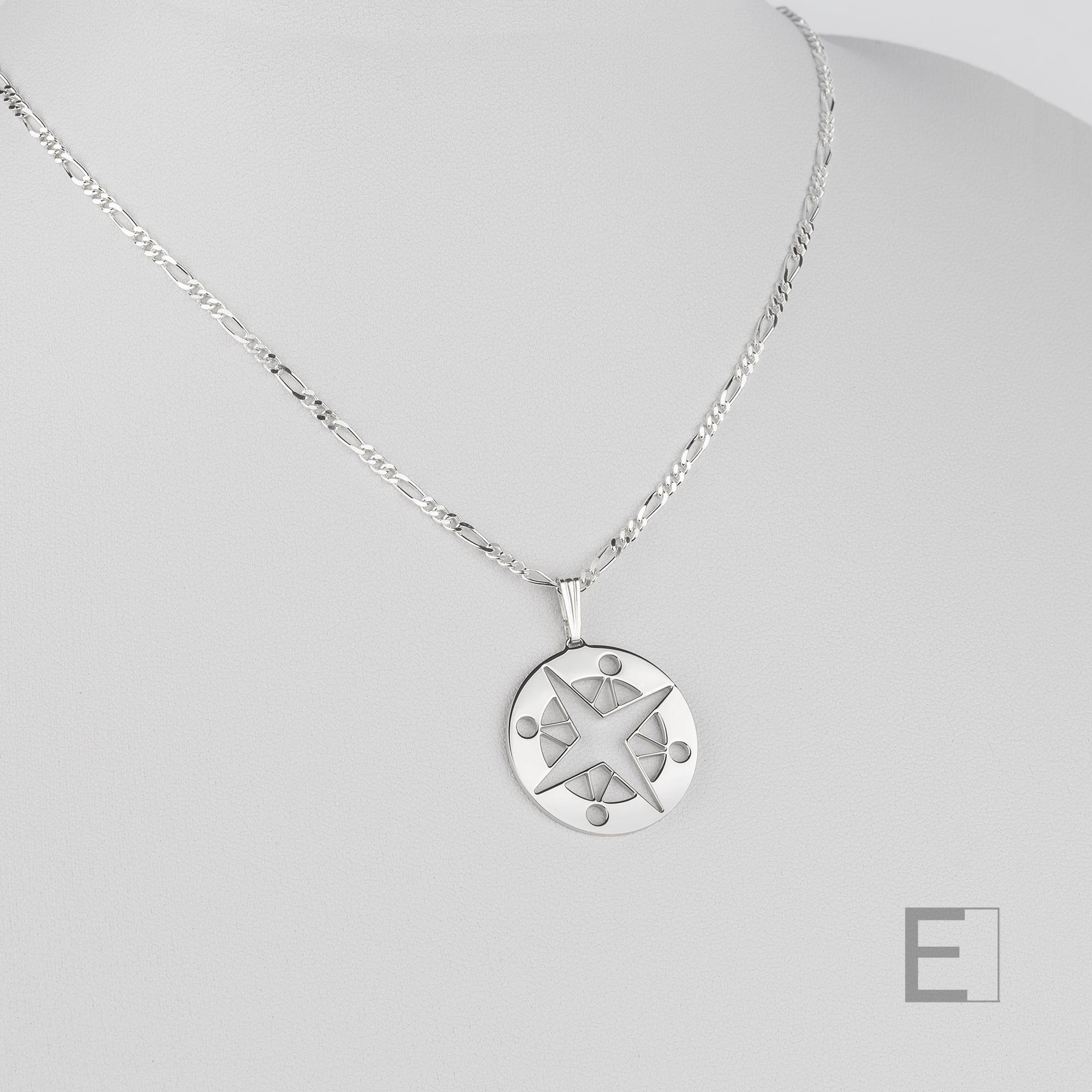 Collier Mandala Boussole – vue principale du bijou artisanal Atelier-Émile