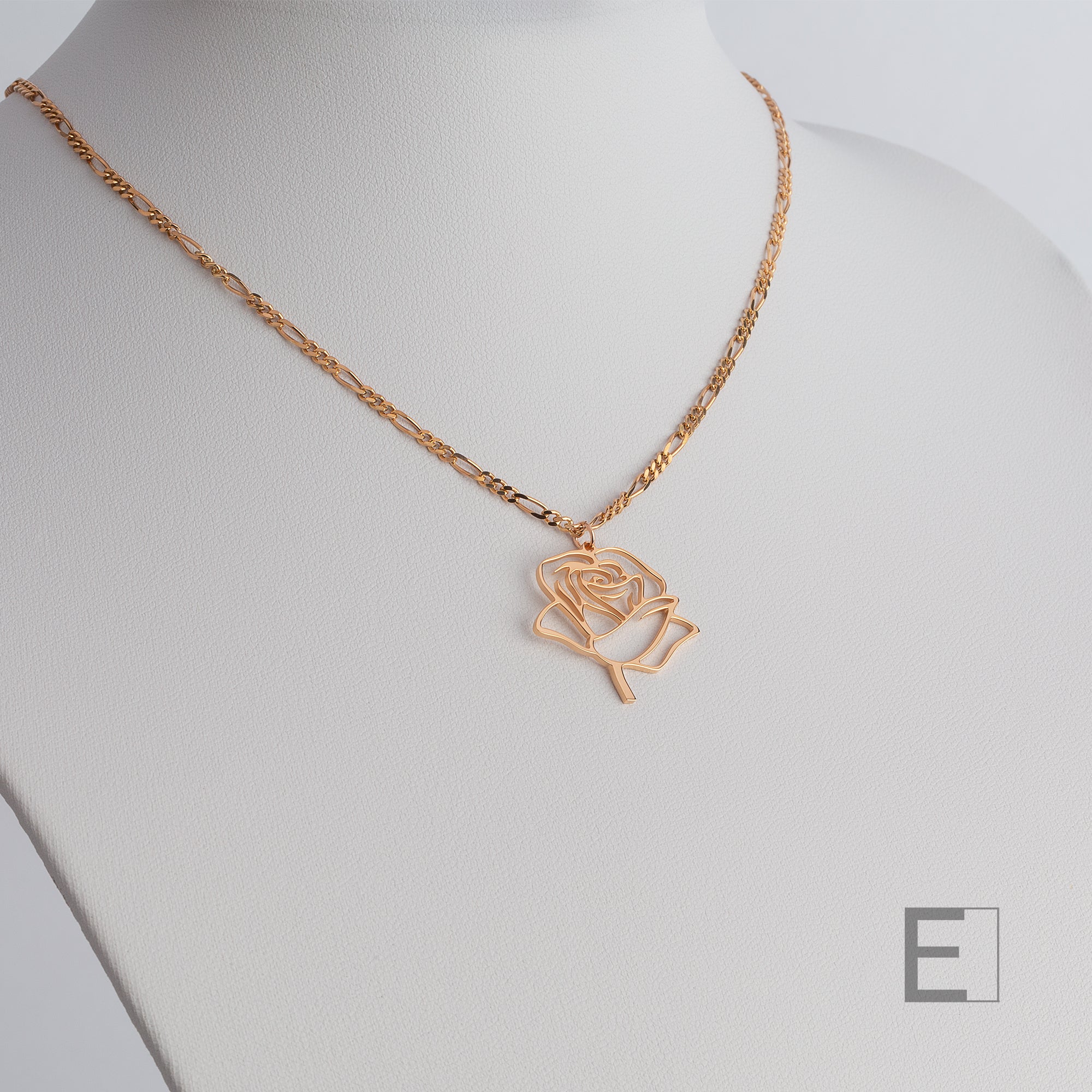 Collier Rose – vue détaillée du bijou artisanal Atelier-Émile