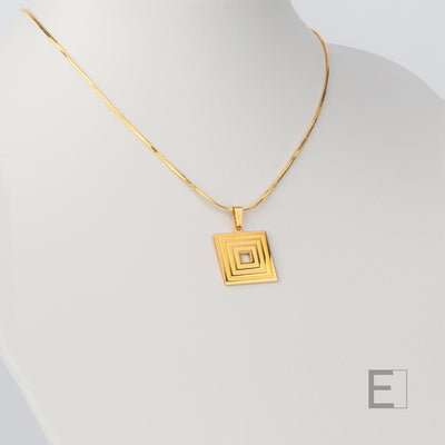 Quadra Lumina Halskette