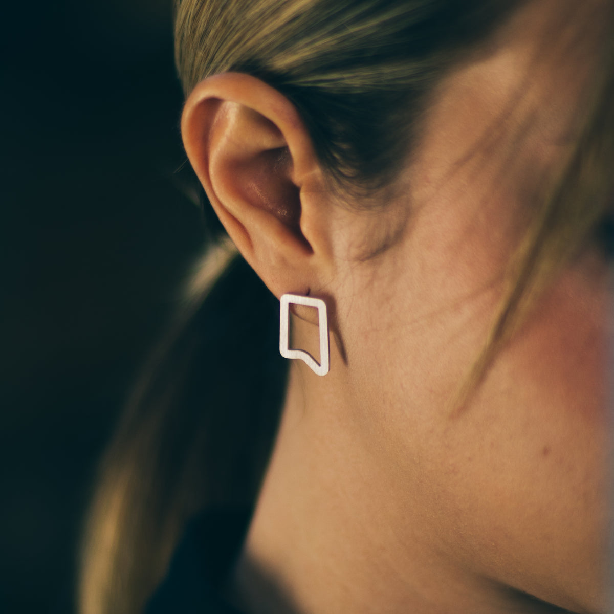 Boucles d’oreilles Contemplation I portées, vue 7 – Atelier-Émile