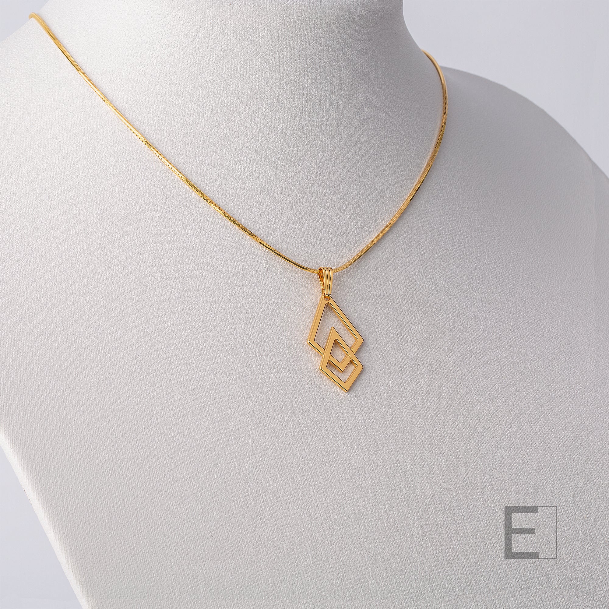 Collier Geminae – vue détaillée du bijou artisanal Atelier-Émile