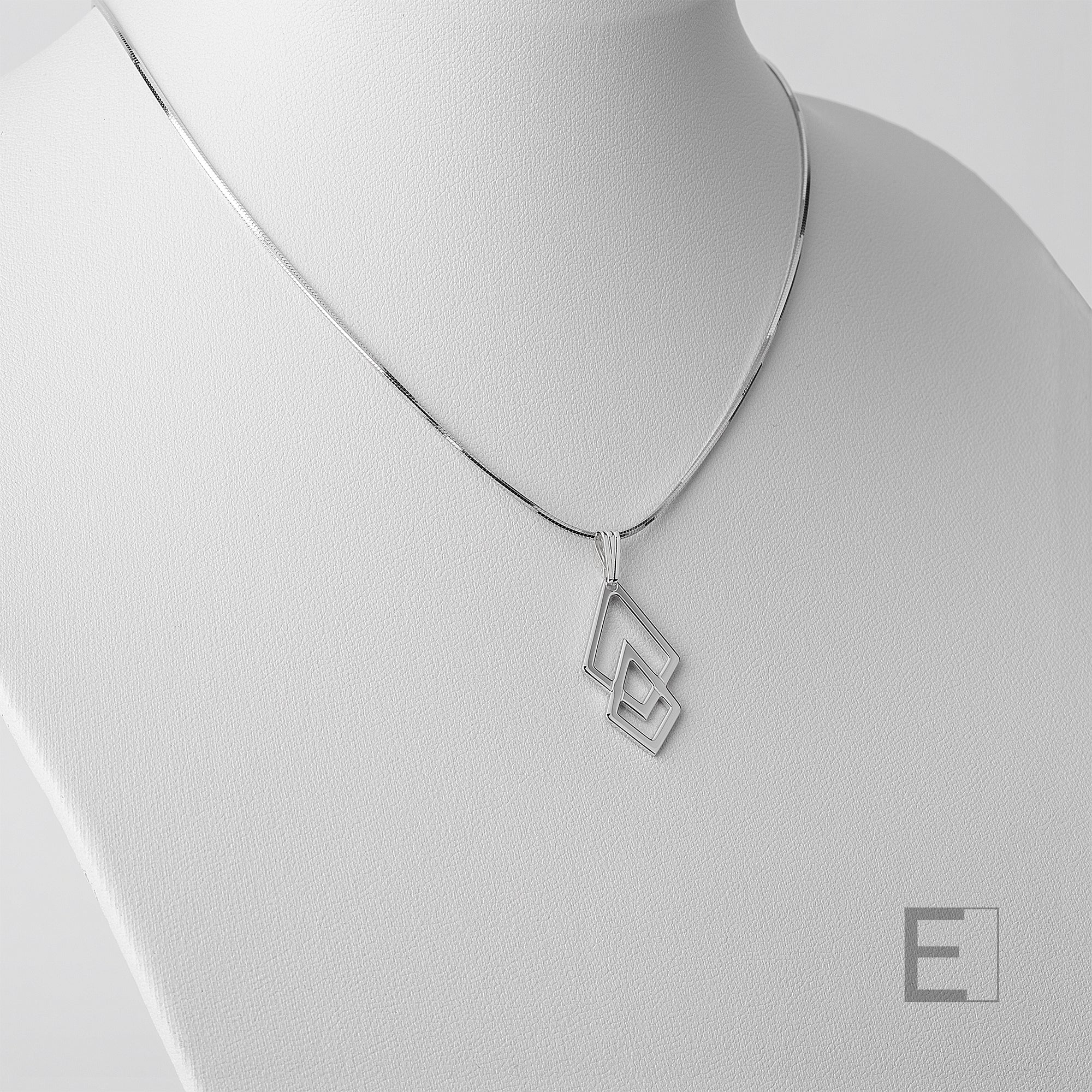 Collier Geminae – vue détaillée du bijou artisanal Atelier-Émile