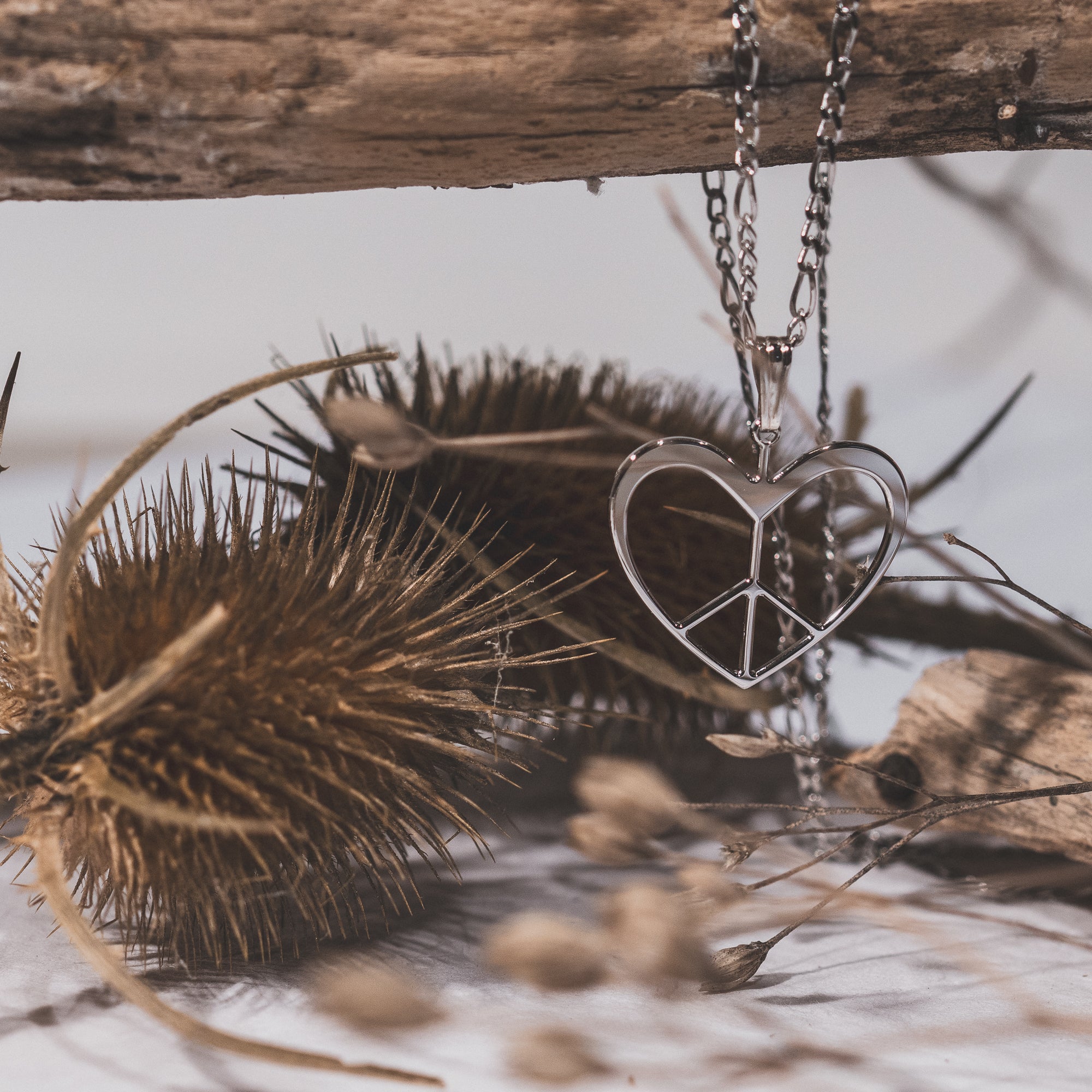 Collier Osez – vue détaillée du bijou artisanal Atelier-Émile