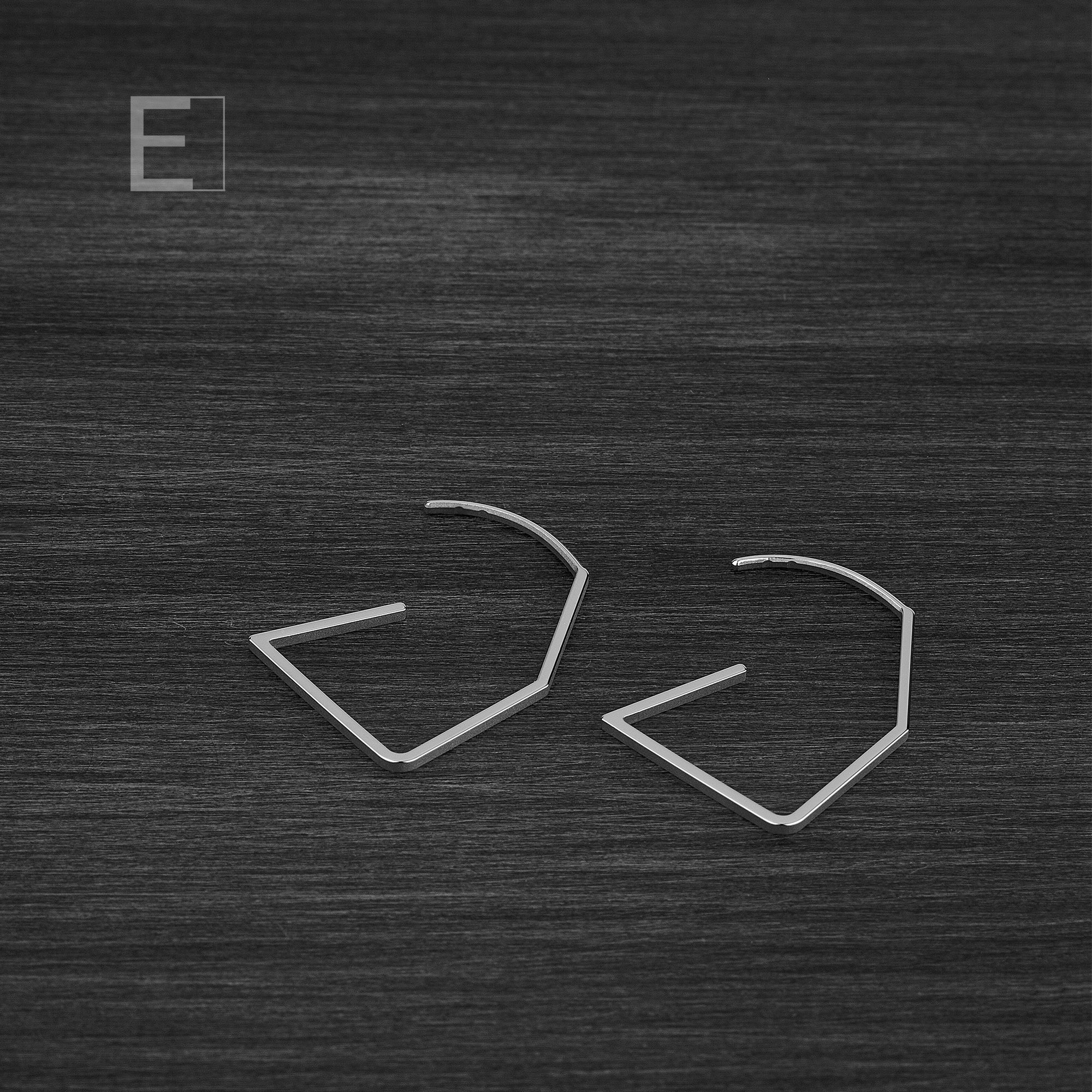 Contemplation-V : B – vue détaillée du bijou artisanal Atelier-Émile