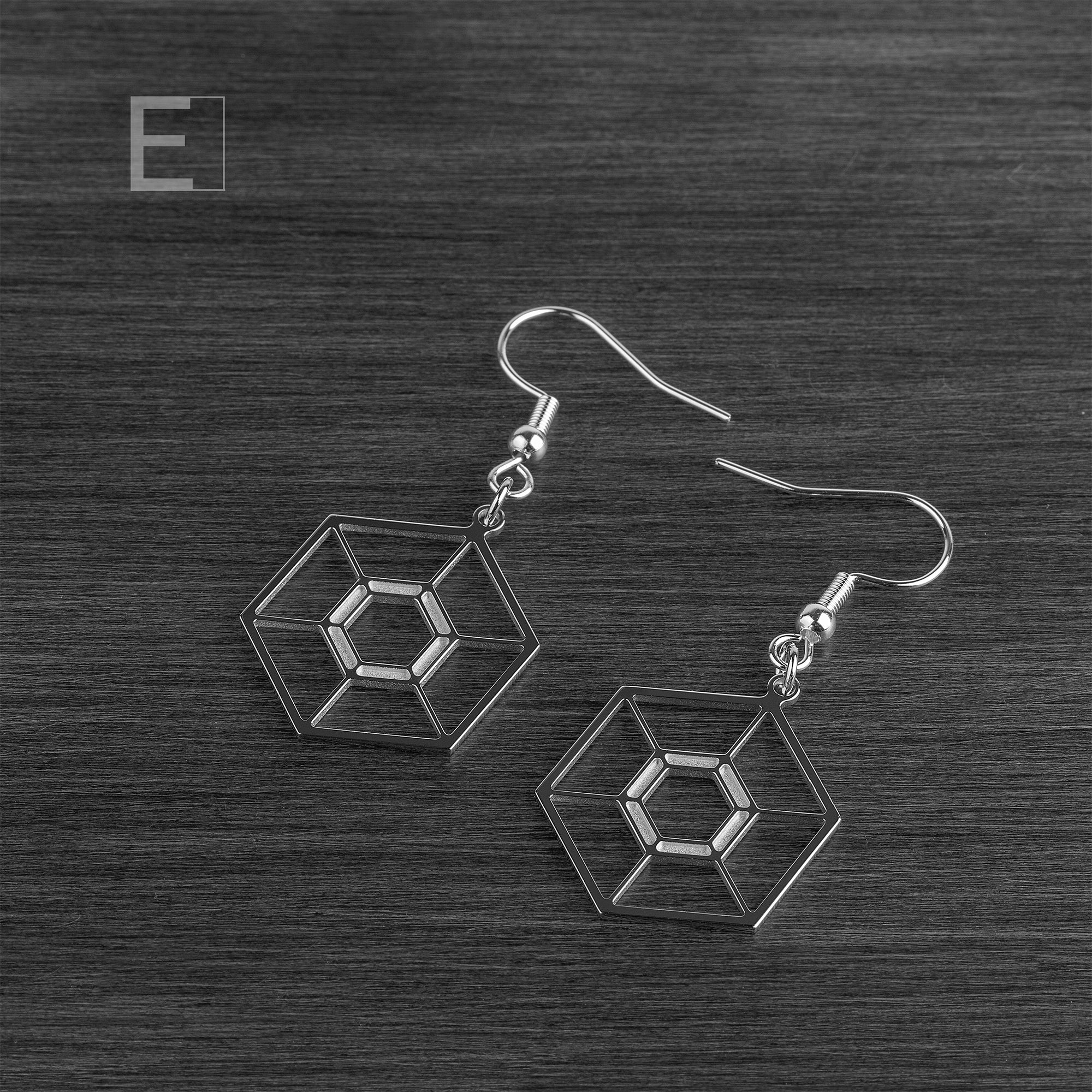 Hexaluna – vue détaillée du bijou artisanal Atelier-Émile