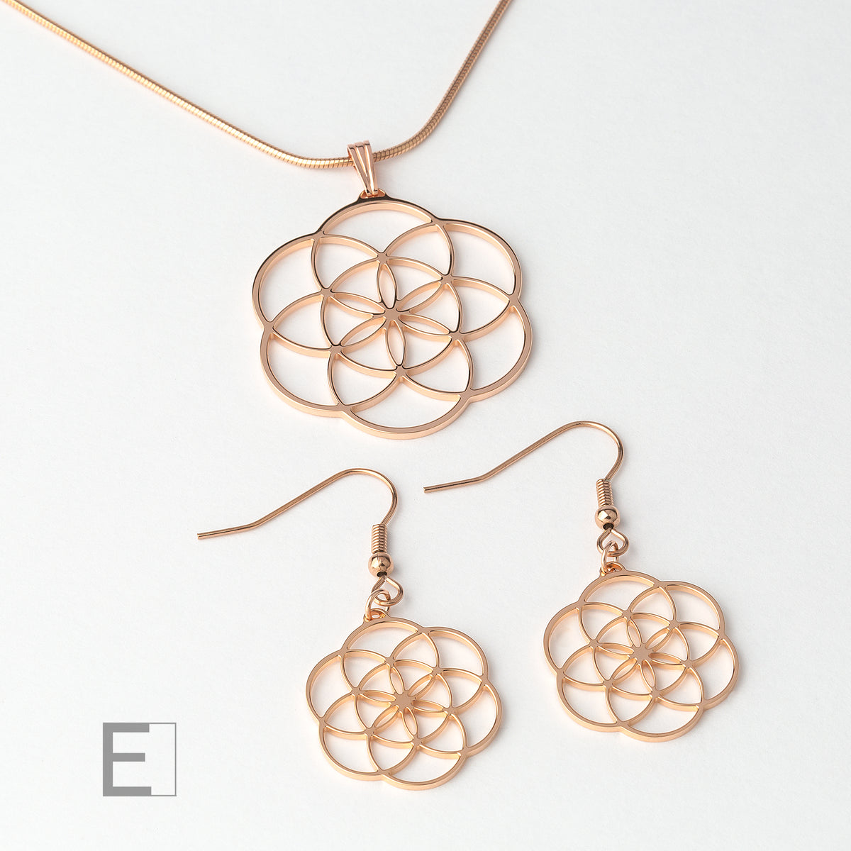 Parure : Graine de Vie en finition or rose, vue de détail 5 – Atelier-Émile