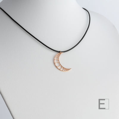 Mond Halskette