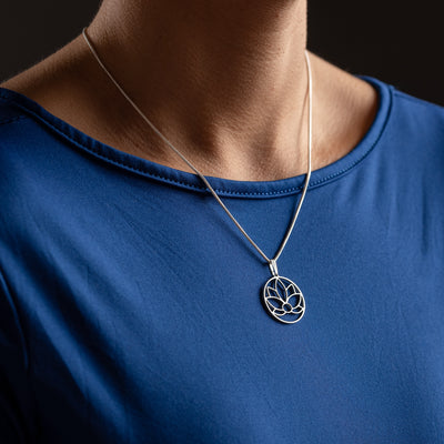 Lotusblüten-Kreis Halskette