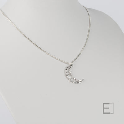 Mond Halskette