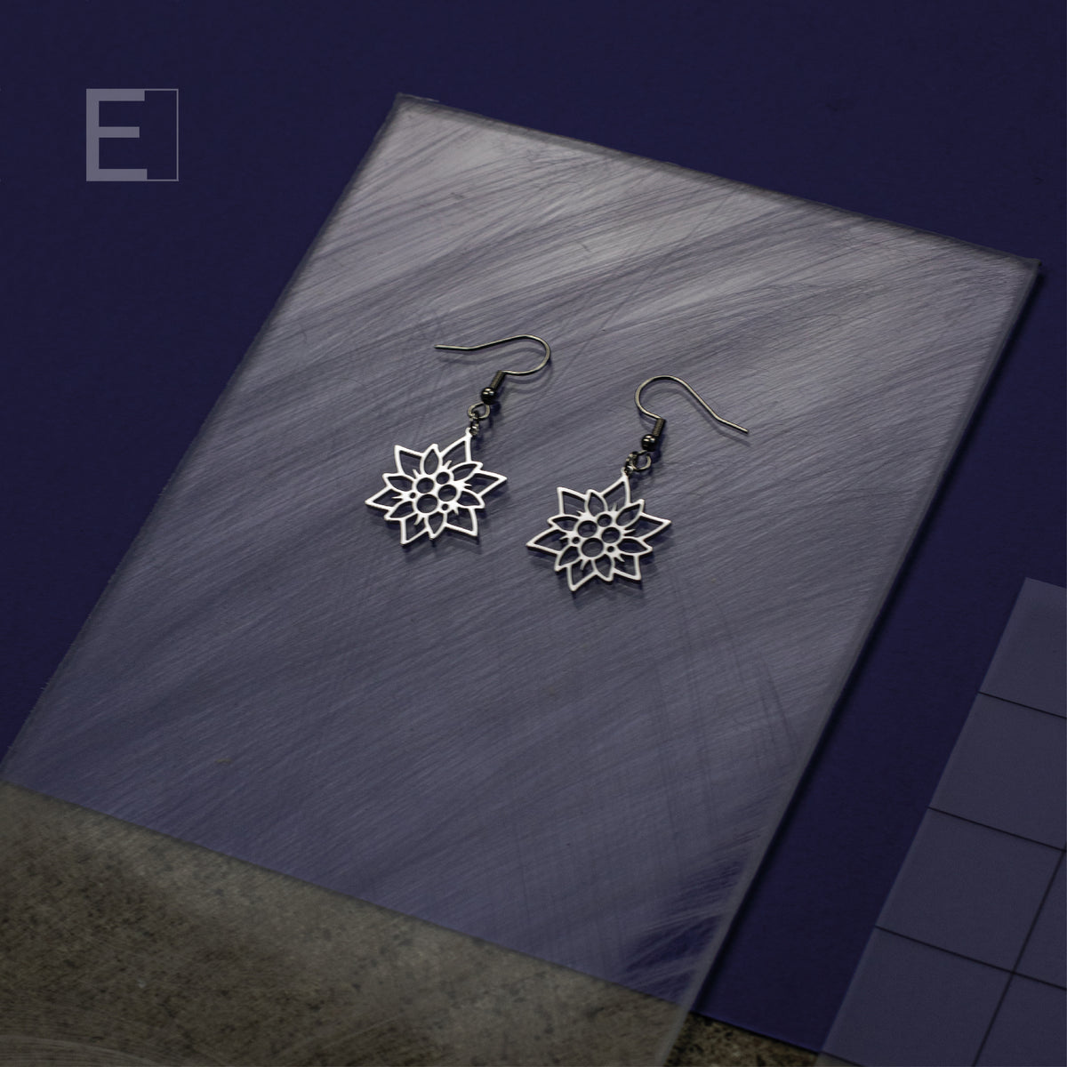 Boucles d’oreilles Edelweiss, vue de détail 6 – Atelier-Émile