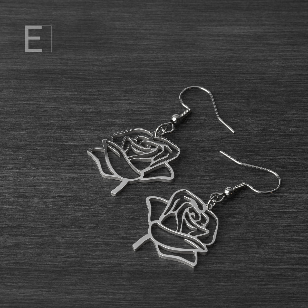 Boucles d’oreilles Rose, vue de détail 3 – Atelier-Émile