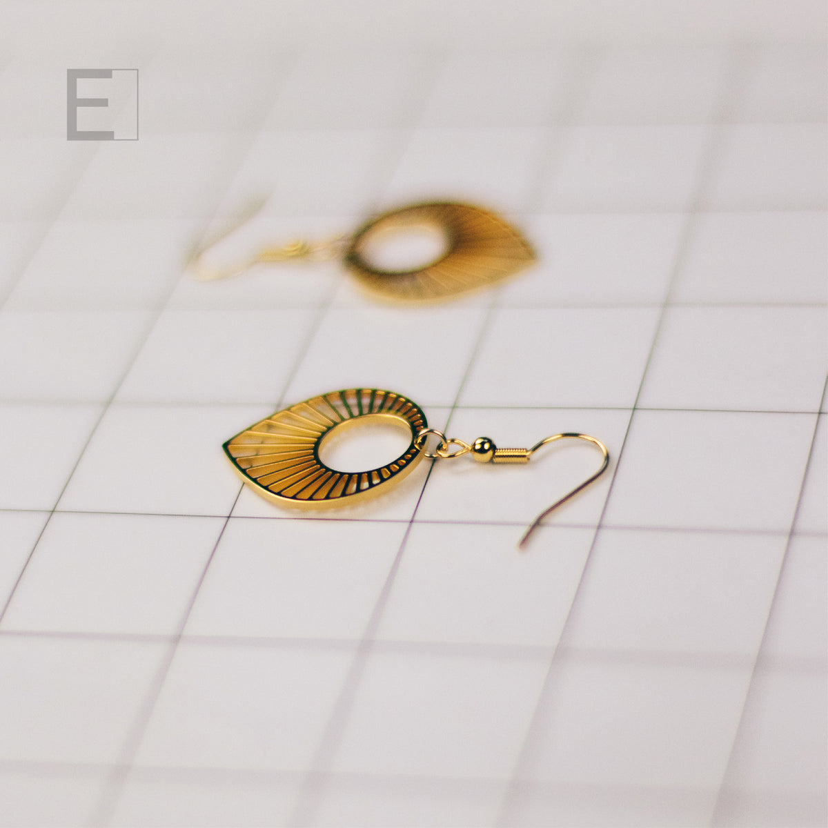 Boucles d’oreilles Soleil, vue de détail 5 – Atelier-Émile
