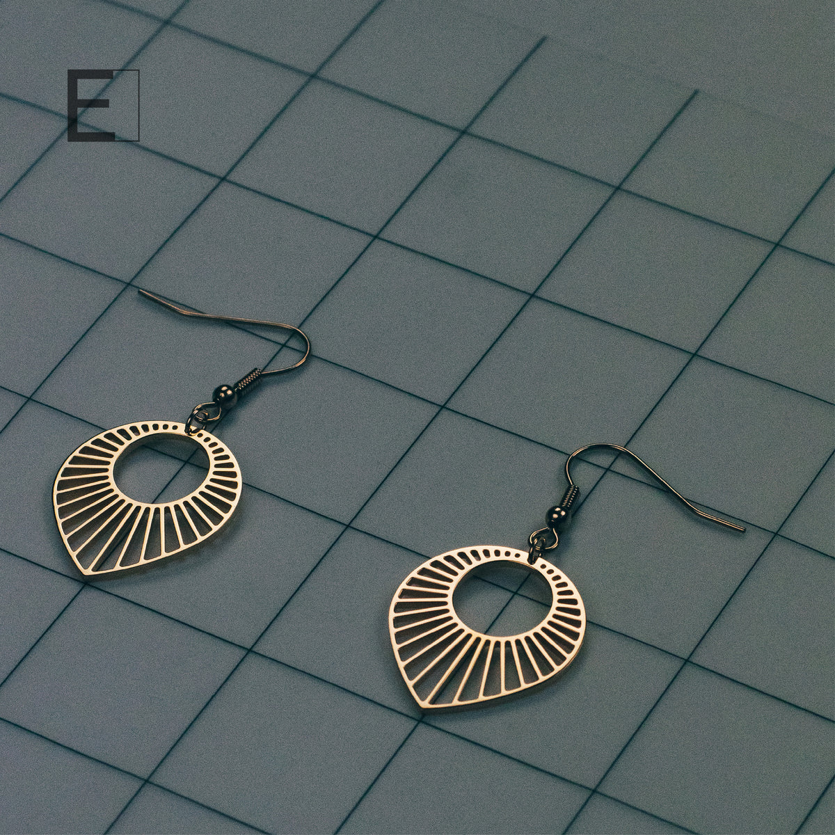 Boucles d’oreilles Soleil, vue de détail 6 – Atelier-Émile