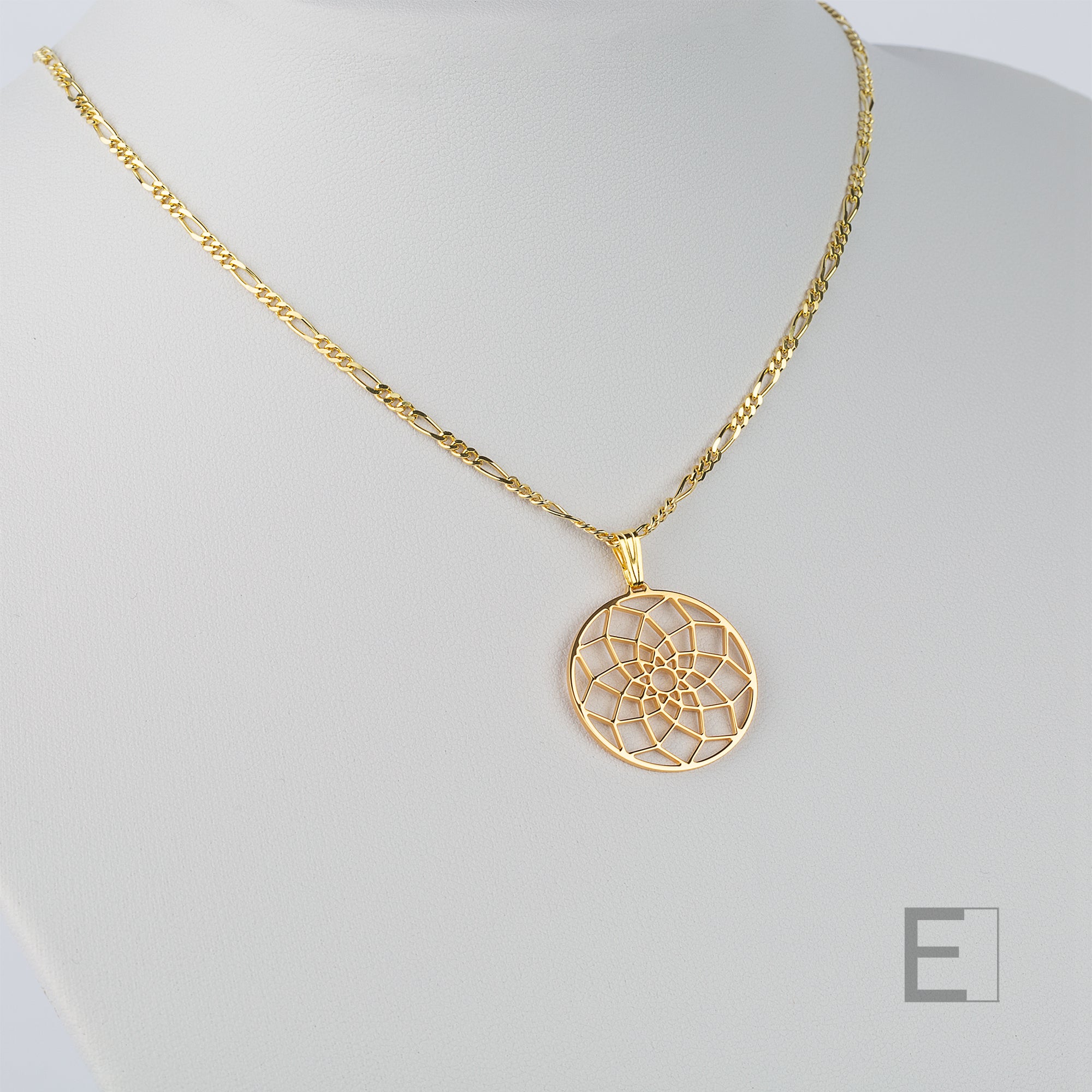 Collier Attrape-Rêves en finition or jaune, vue de détail 4 – Atelier-Émile