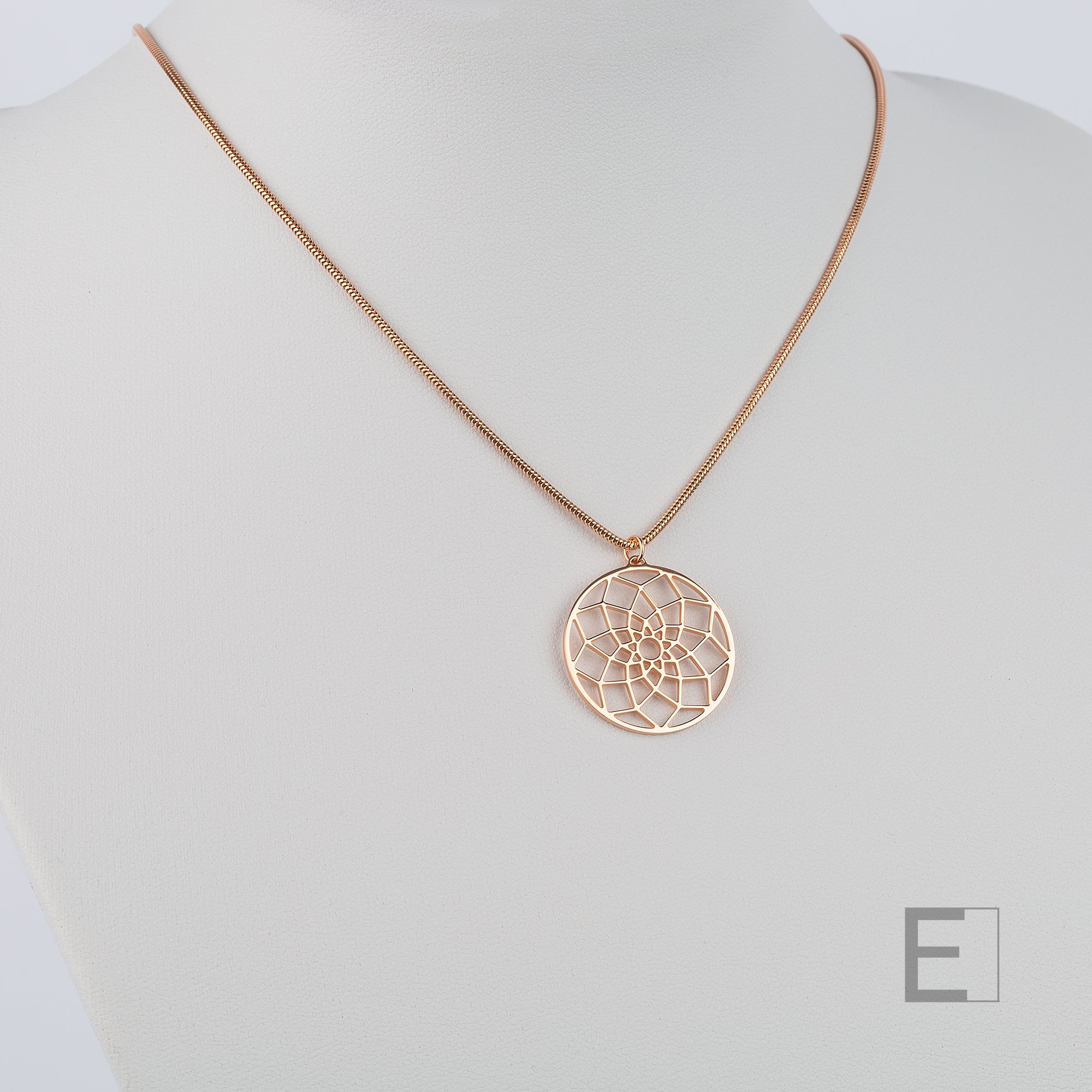 Collier Attrape-Rêves en finition or rose, vue de détail 7 – Atelier-Émile