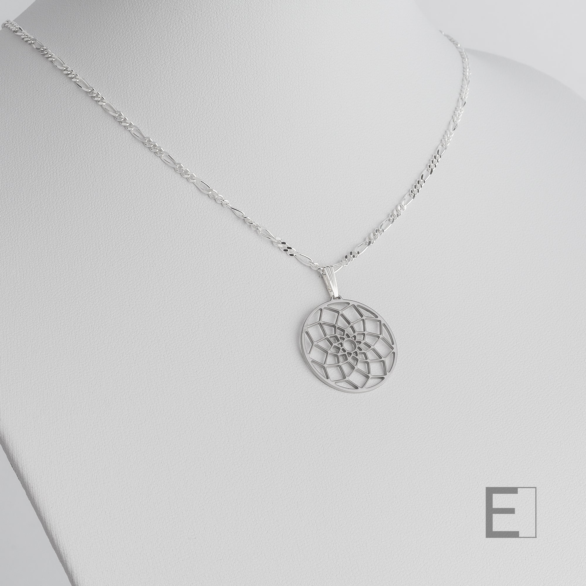 Collier Attrape-Rêves en finition rhodium, vue de détail 9 – Atelier-Émile