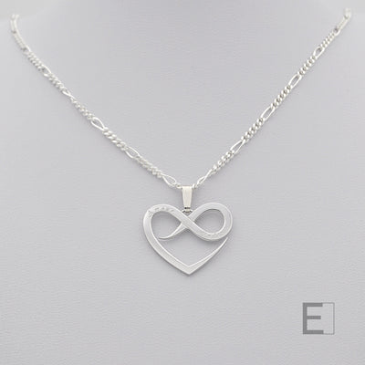 Collier Au-Delà des Mots – vue détaillée du bijou artisanal Atelier-Émile