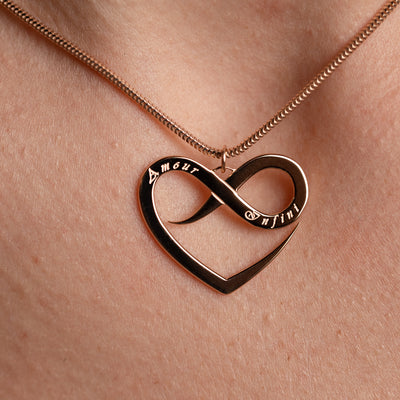 Collier Au-Delà des Mots – vue détaillée du bijou artisanal Atelier-Émile