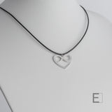 Collier Au-Delà des Mots – vue détaillée du bijou artisanal Atelier-Émile