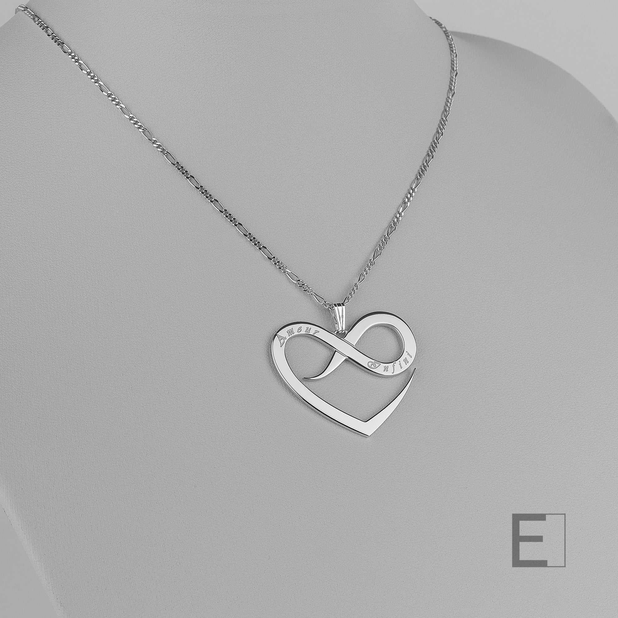 Collier Grand Au-Delà des Mots – vue détaillée du bijou artisanal Atelier-Émile