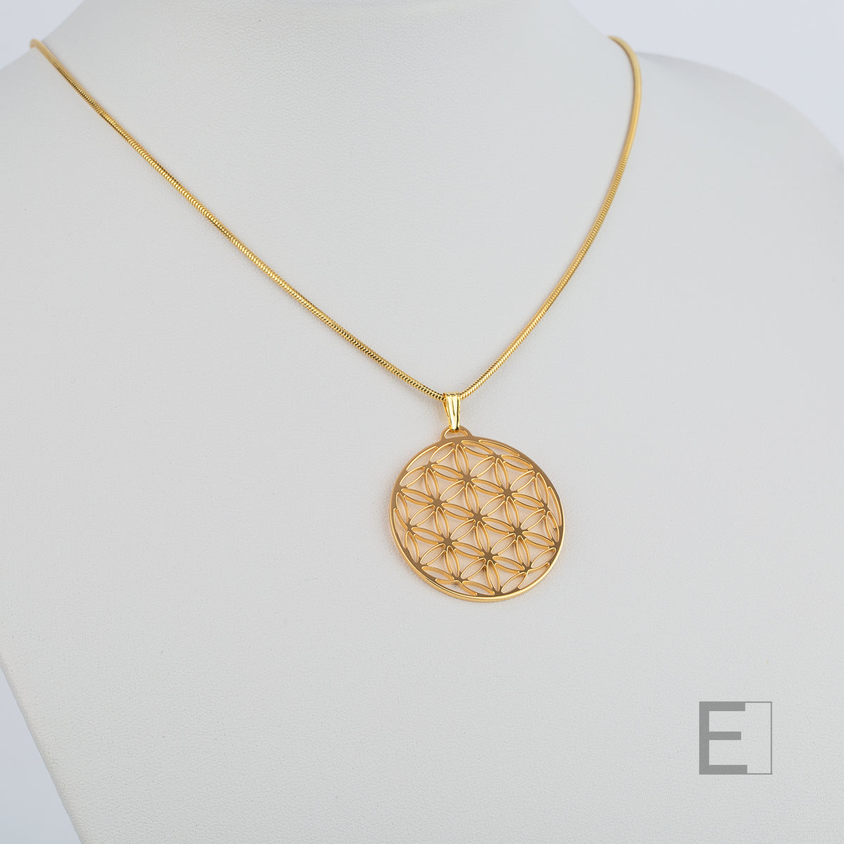 Halskette grosse Blume des Lebens, mit Gelbgold-Finish, Detailansicht 4 – Atelier-Émile