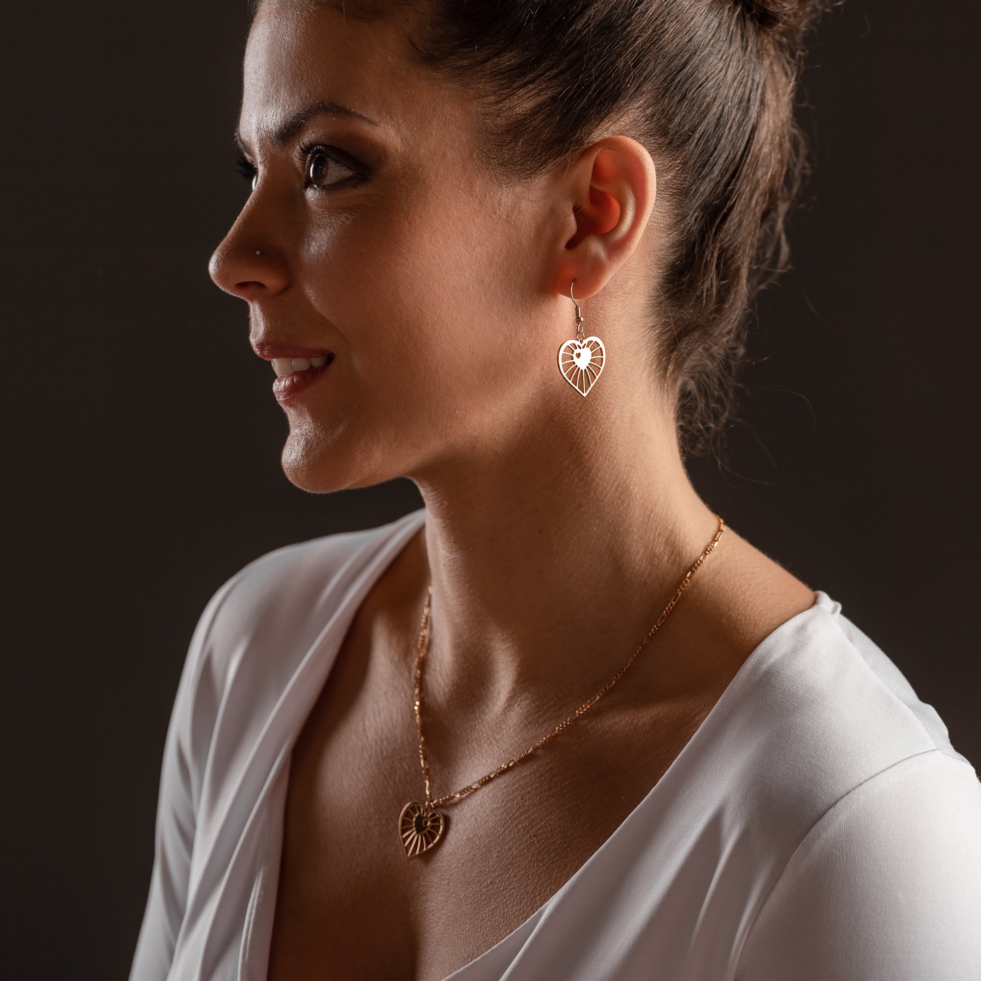 Collier Toile Amoureuse – vue détaillée du bijou artisanal Atelier-Émile