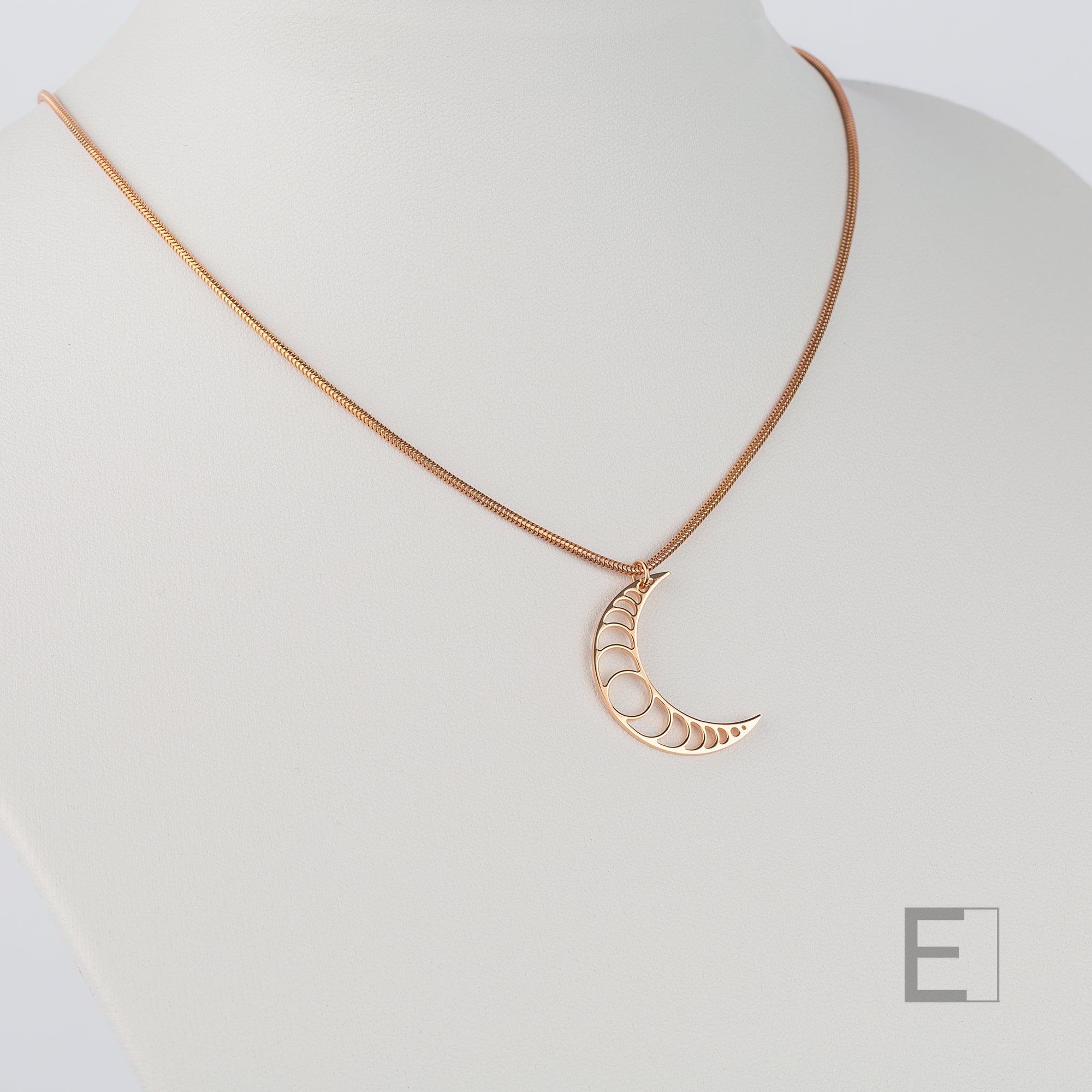 Collier Lune – vue principale du bijou artisanal Atelier-Émile