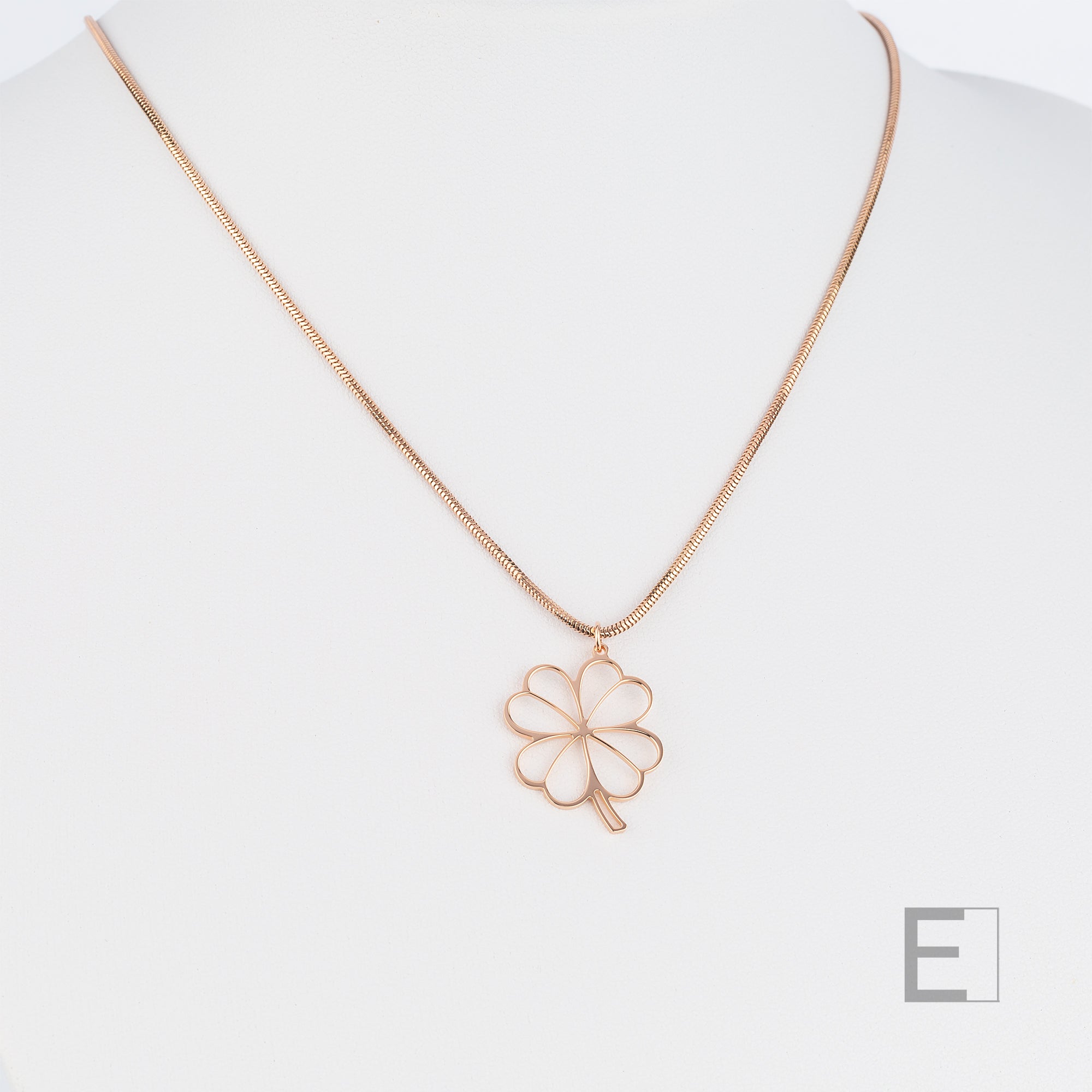 Collier Trèfle – vue principale du bijou artisanal Atelier-Émile
