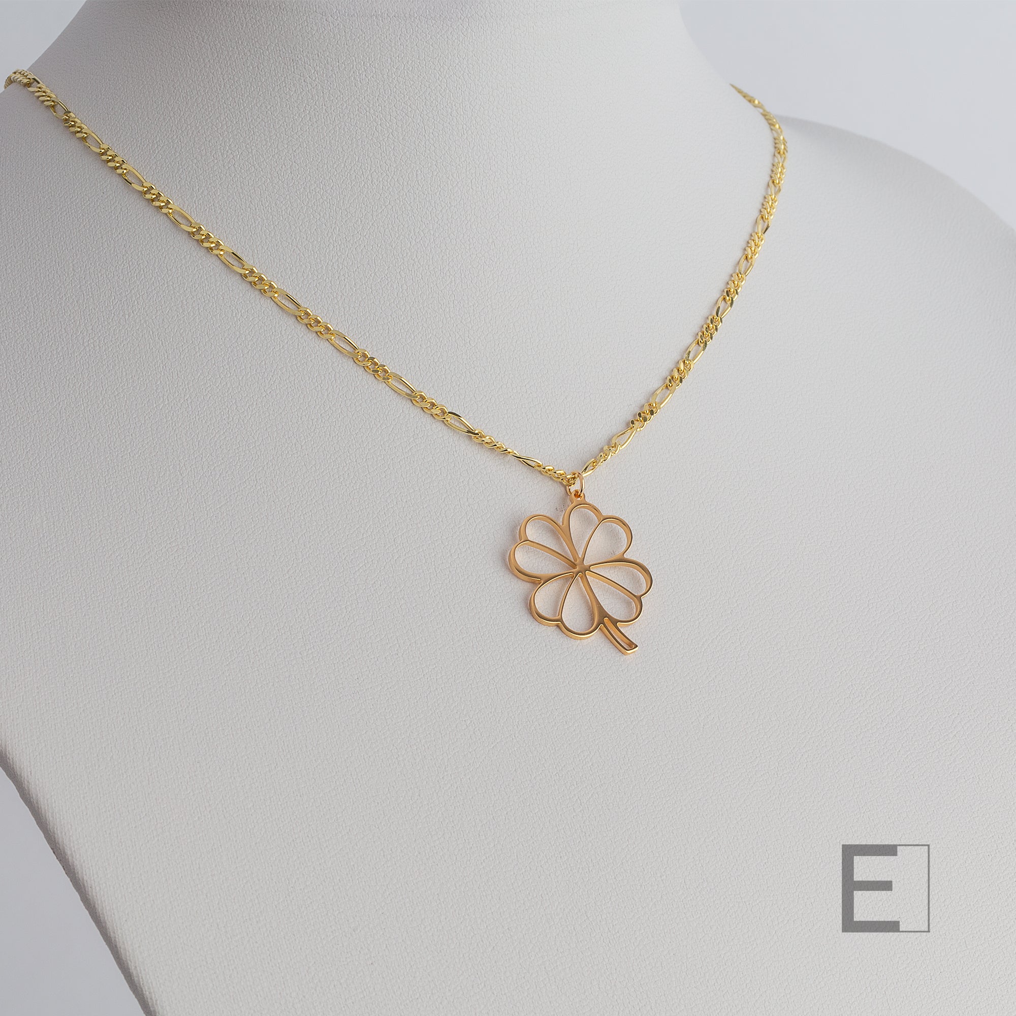 Collier Trèfle – vue détaillée du bijou artisanal Atelier-Émile